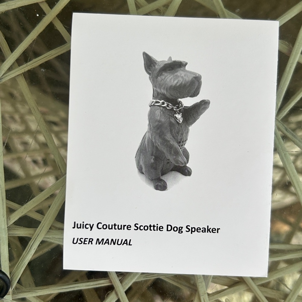 Juicy Couture x Urban Outfitters Pink Dog Bluetooth Speaker - Picture 8 of 13
